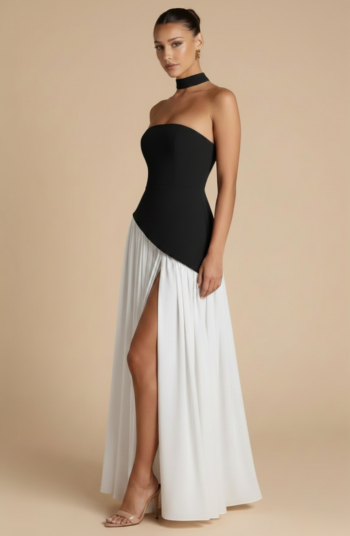 Valeria – Vestido Maxi Strapless Abertura Elegante Blanco y Negro